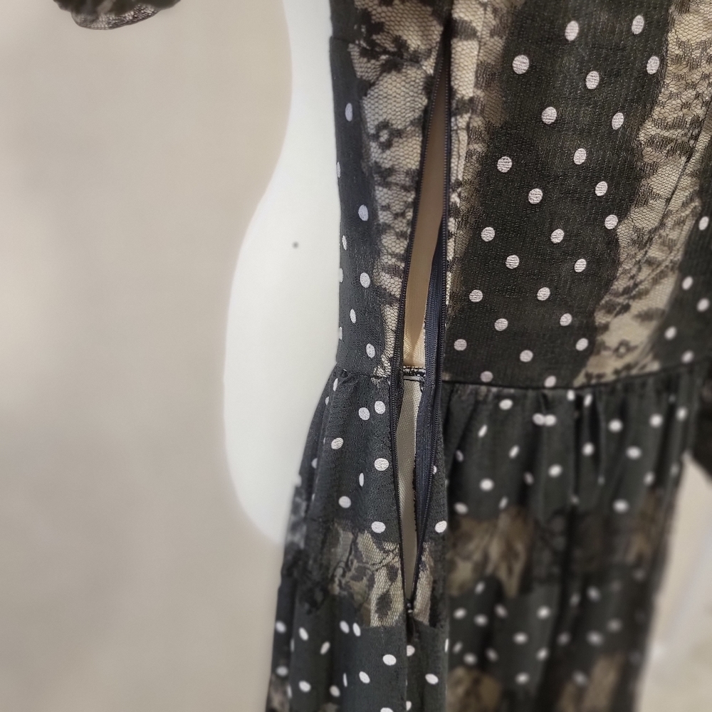 Dress - Picture 7 of 9